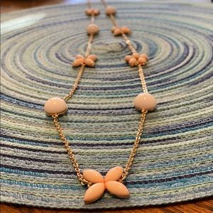 Pearl and flower Necklace
